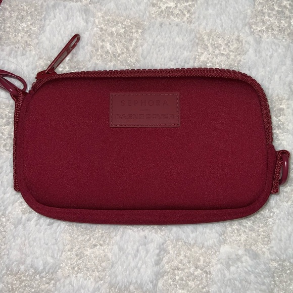 SEPHORA X DAGNE DOVER Limited-Edition Mara Neoprene Phone Sling Burgundy - Picture 2 of 8